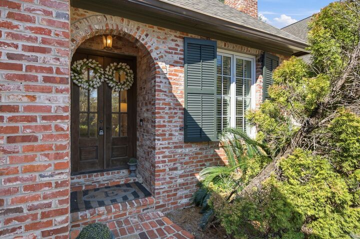 Property Photo:  11 Golf Club Road  MS 39402 