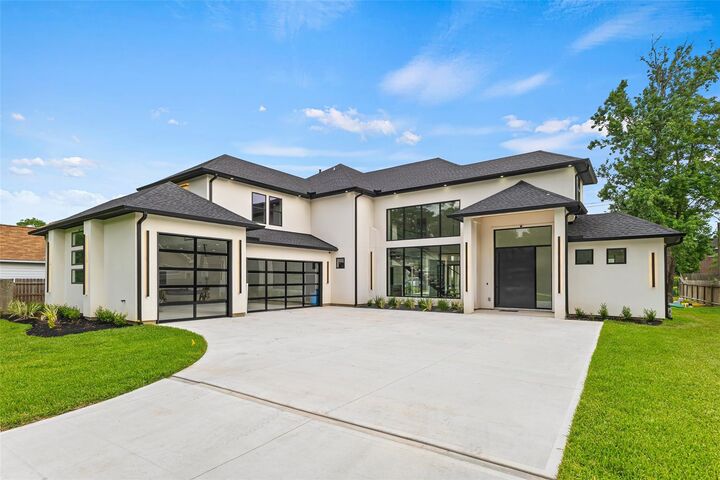 Property Photo: 5907 Weisinger Dr TX 77354
