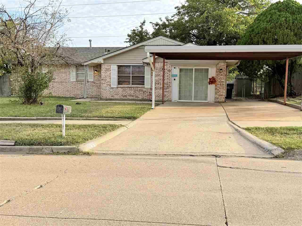 Property Photo:  6960 SW Forest Ave  OK 73505 
