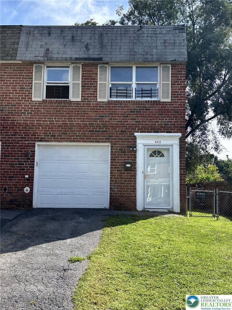 Property Photo:  682 W Brookdale Street  PA 18103 