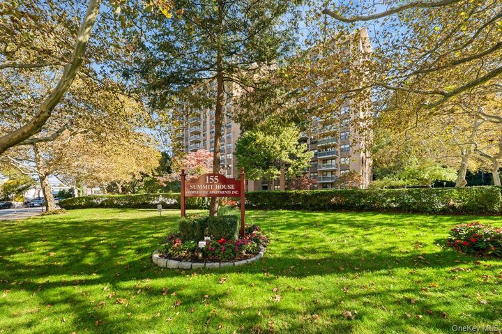 Property Photo:  155 Ferris Avenue 4 E  NY 10603 
