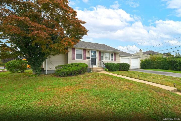Property Photo:  31 Cherry Lane  NY 11801 