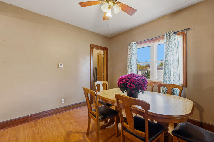 Property Photo:  439 N Walnut St  WI 53050 