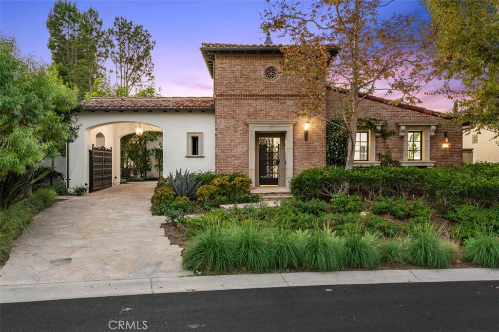 Property Photo: 41 Prairie Grass CA 92603