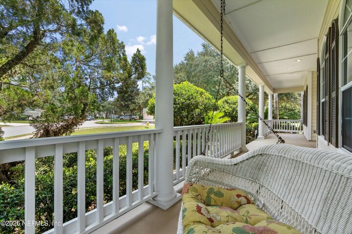 Property Photo:  7610 Sentry Oak Circle W  FL 32256 