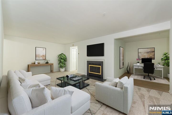 Property Photo:  1102 Faulkner Court  NJ 07430 