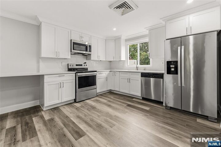 Property Photo:  282 Farnham Avenue  NJ 07644 