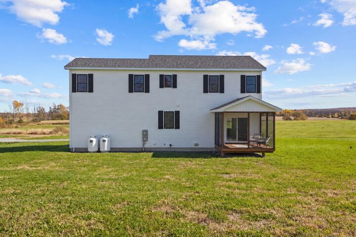 Property Photo:  50 Fawn's Lane  VT 05488 