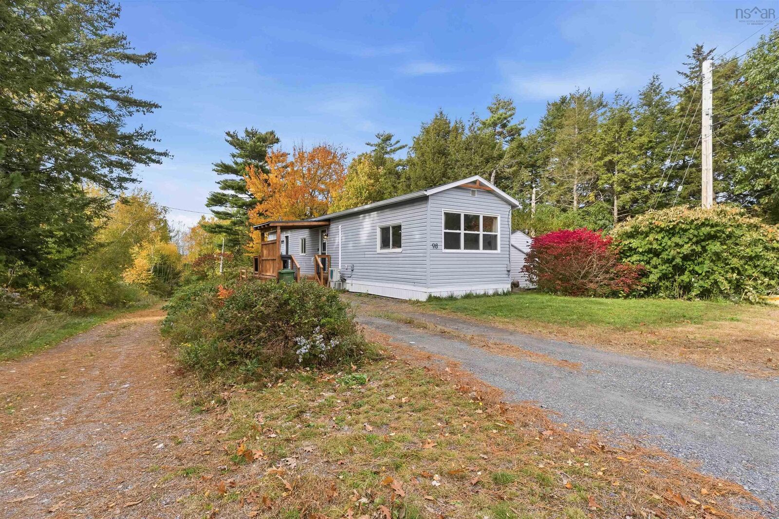 Property Photo:  98 Homco Drive Drive  NS B4N 3Y5 