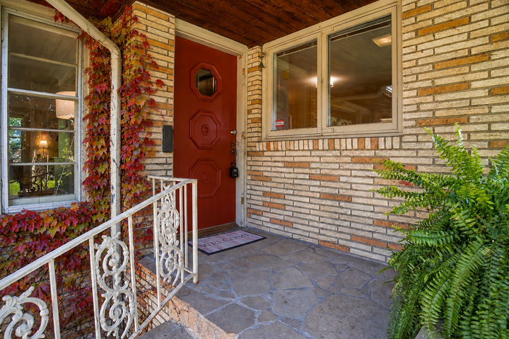 Property Photo:  1843 Colvin Avenue  MN 55116 