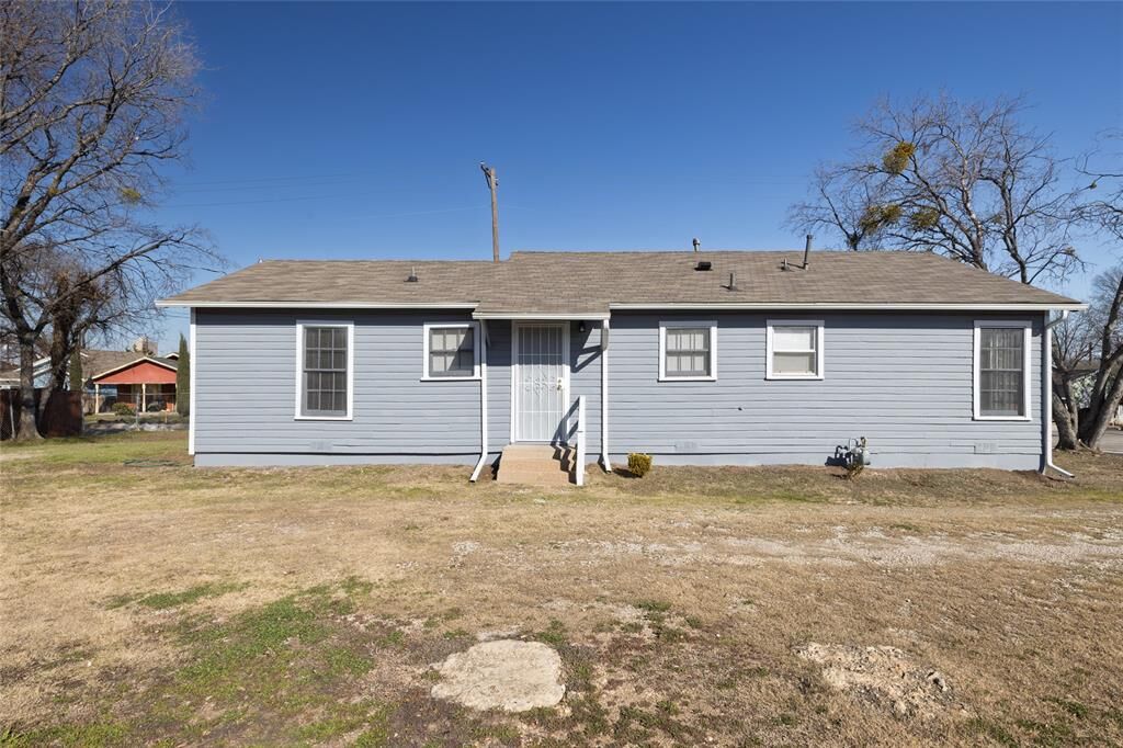 Property Photo:  1300 Driess  TX 76104 