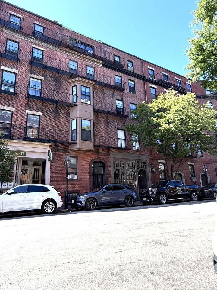 Property Photo:  88 Charles  MA 02114 