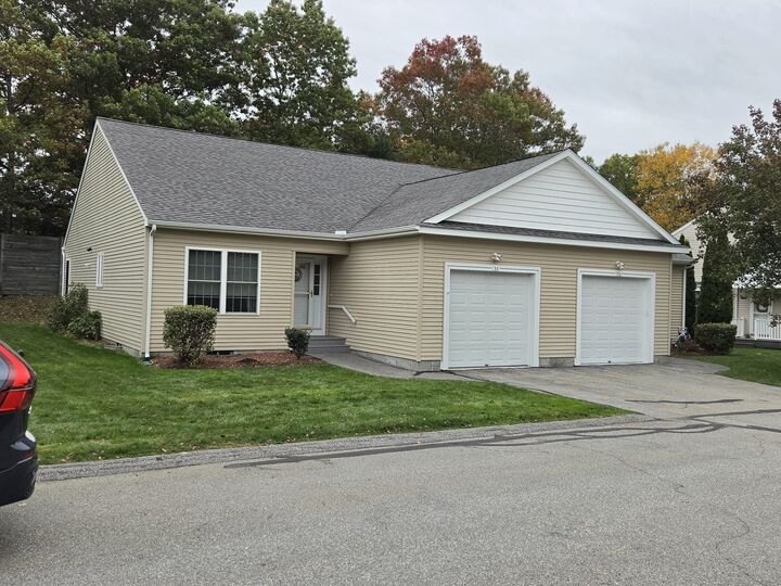 Property Photo:  138 Angell Brook Dr 138  MA 01583 