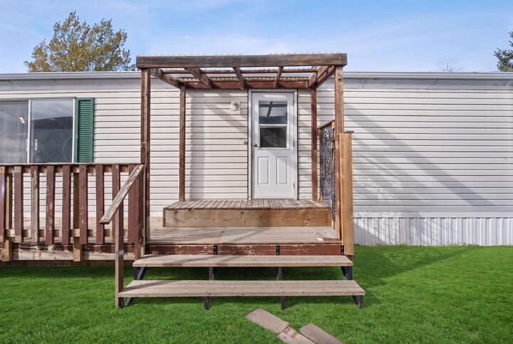 Property Photo:  1101 84 Street NE 332  AB T2A 7X2 