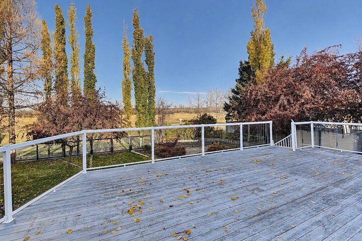 Property Photo:  11336 112 Avenue  AB T0H 1L0 