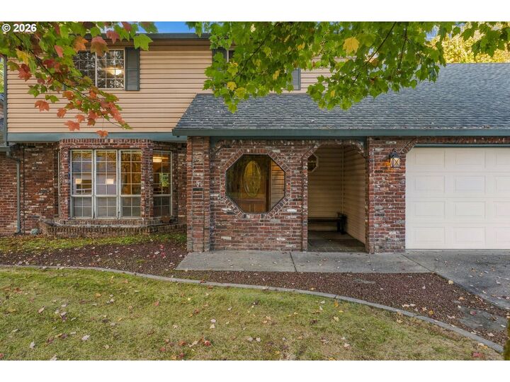 Property Photo: 17102 NE 37th Cir WA 98682