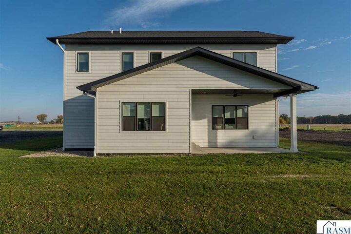 Property Photo:  1921 Denali Drive  MN 56003 