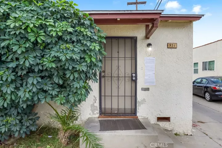 Property Photo:  919 Hoffman  CA 90813 