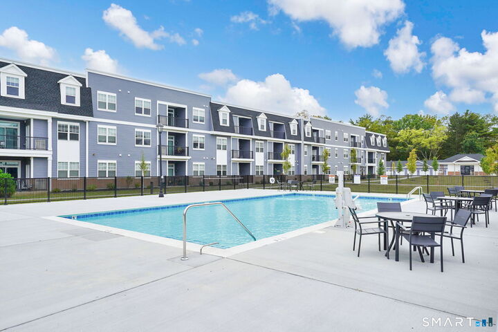Property Photo:  280 Salmon Brook Street 1105A  CT 06035 