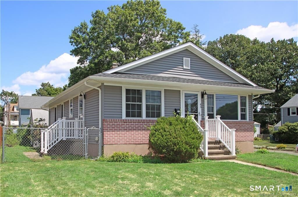 Property Photo: 43 Treadwell Street CT 06517