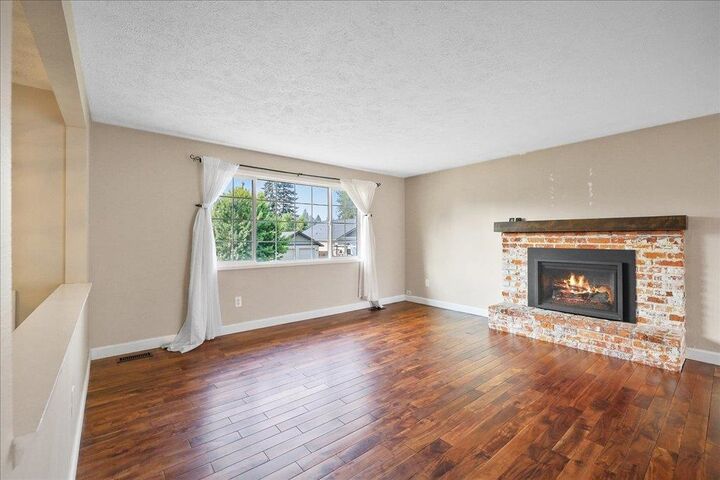 Property Photo:  1427 E 35th Ave  WA 99203 