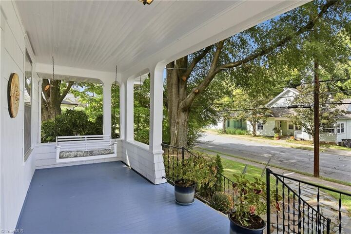 Property Photo:  934 Franklin Street  NC 27101 