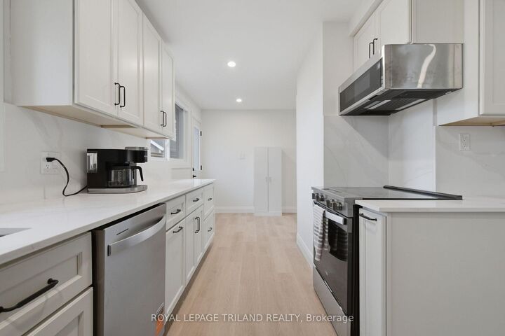 Photo de la propriété: 27 Aldborough Avenue Upper ON N5R 4S8