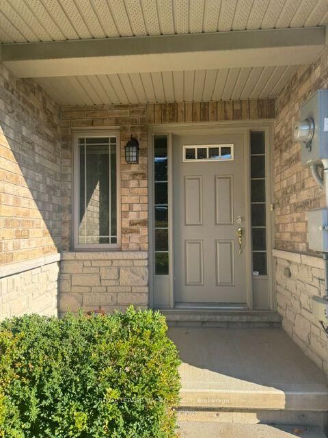 Property Photo:  43 Hemlock Way  ON L3M 0A8 