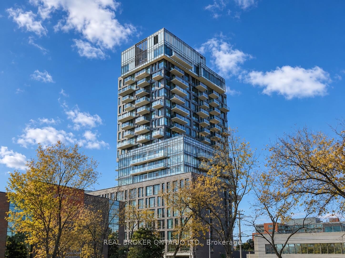 Property Photo:  203 Catherine Street 703  ON K2P 1J5 