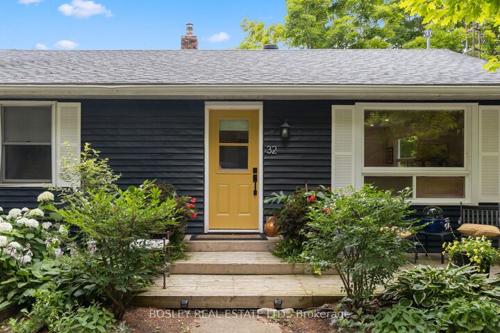 Property Photo:  32 Louisa Street  ON N0H 2P0 