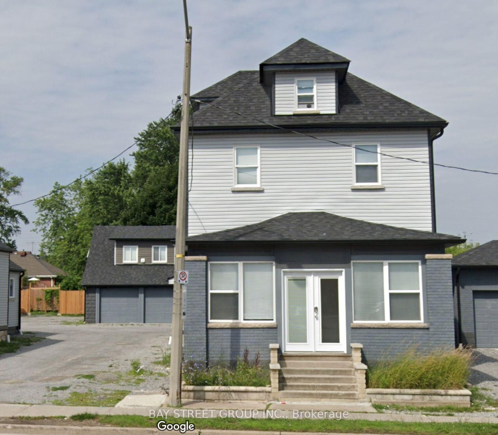 Property Photo: 5757 Stanley Avenue Unit C ON L2G 3X6