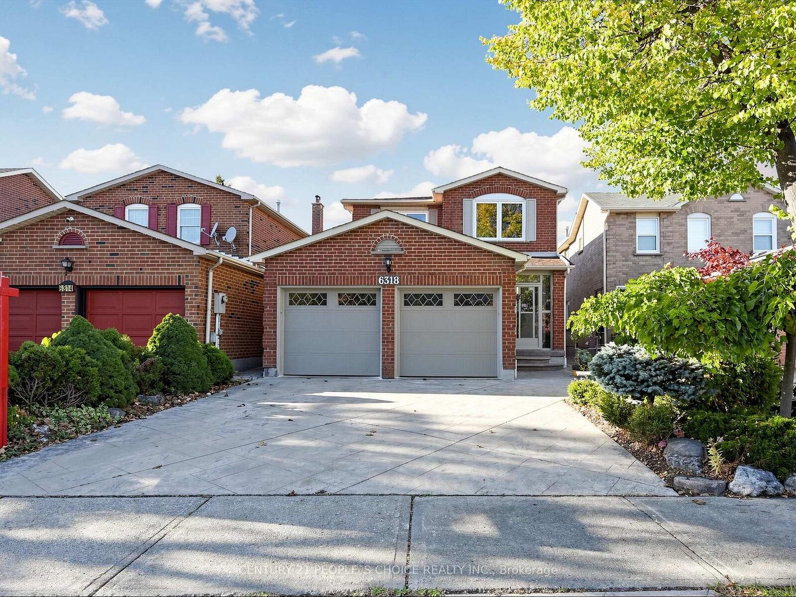 Property Photo:  6318 Camgreen Circle  ON L5N 4M7 