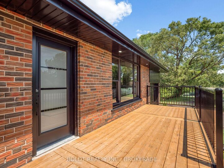 Photo de la propriété:  6221 Lyons Creek Road  ON L2G 0L9 