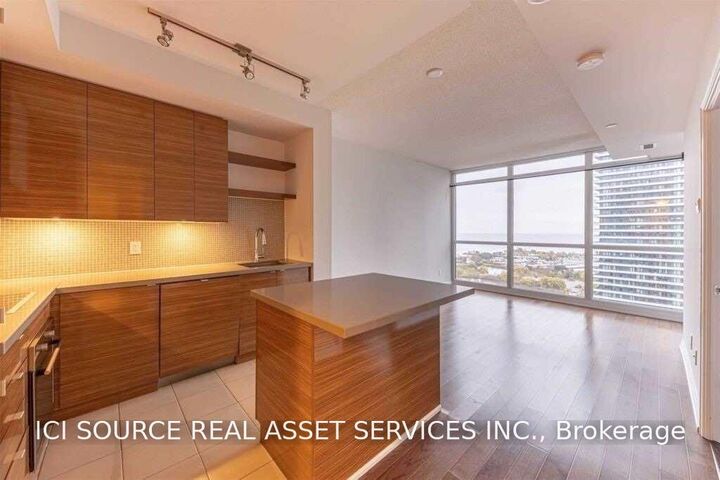 Property Photo:  59 Annie Craig Drive 2806  ON M8V 0C4 