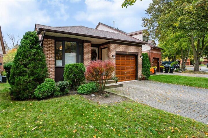 Property Photo:  132 Riverview Road  ON L9R 1S4 