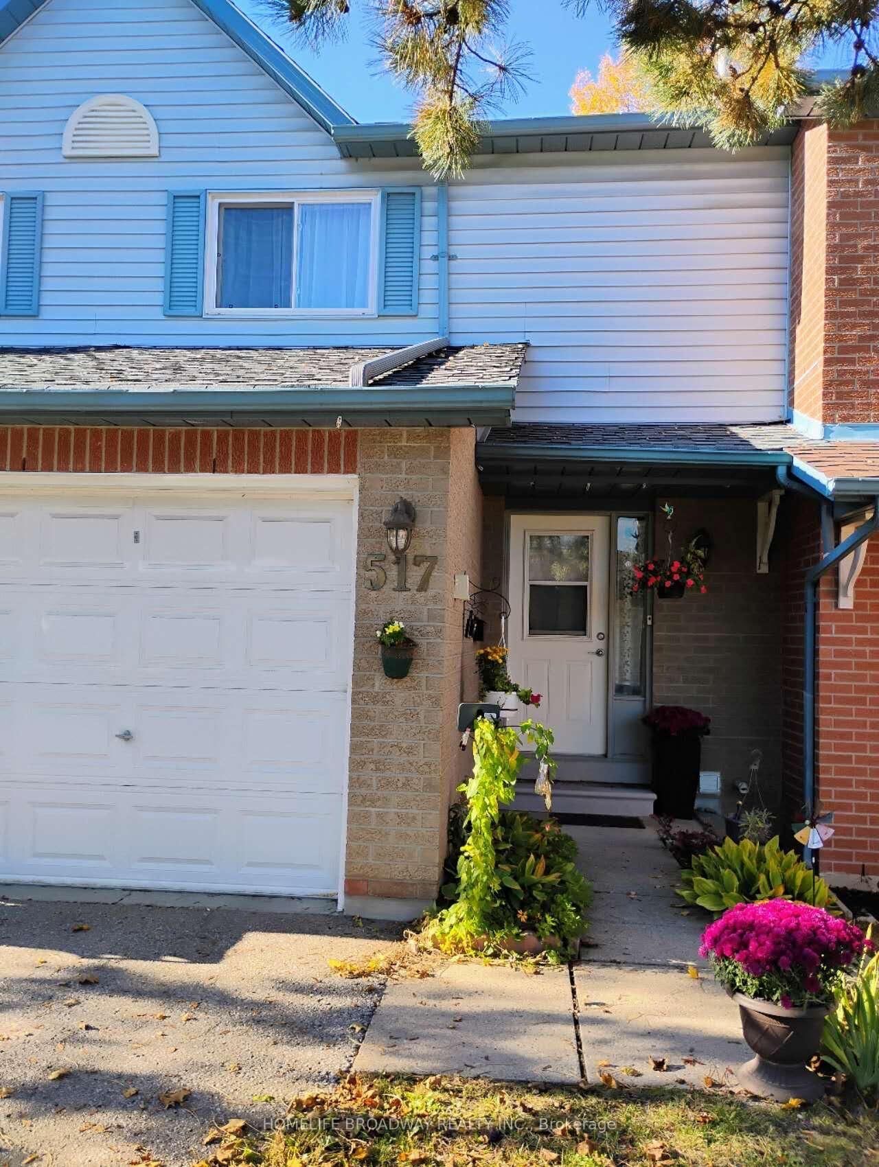 Property Photo:  517 Jack Giles Circle 26  ON L3X 1X8 