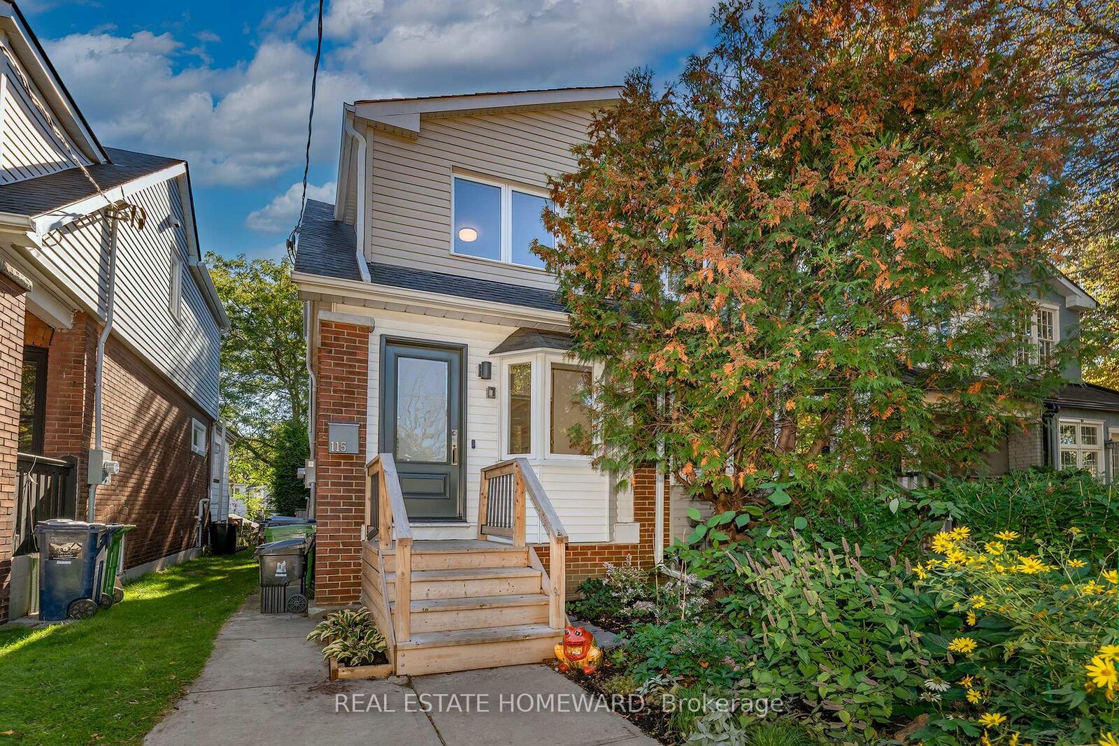 Property Photo:  115 Wildwood Crescent  ON M4L 2K9 