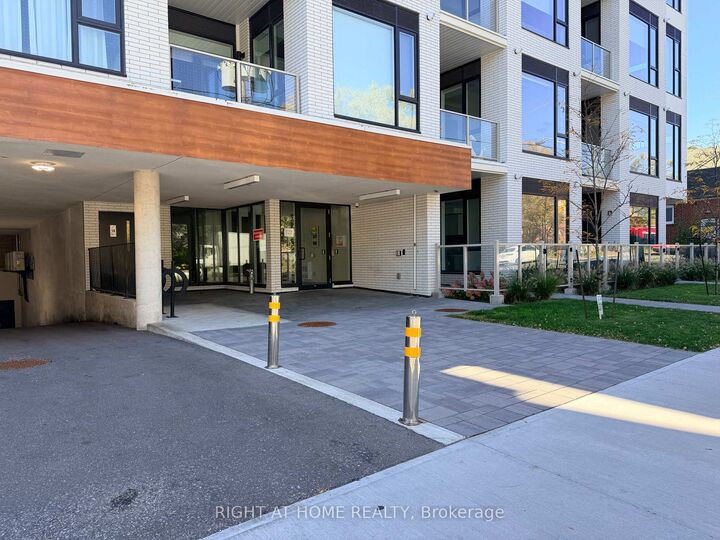 Property Photo:  722 Marlee Avenue 104  ON M6B 3J7 