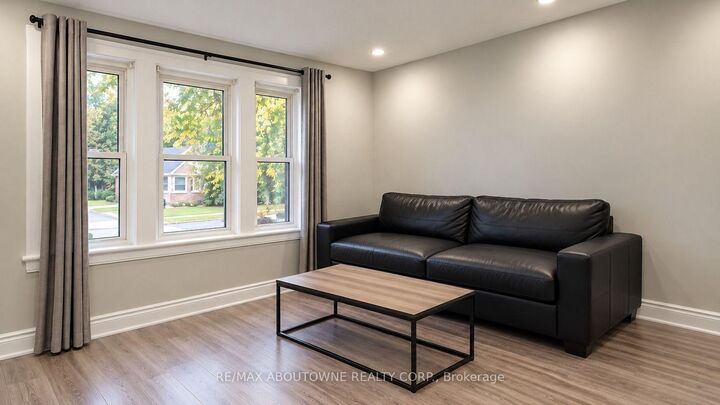 Property Photo: 213 Bowman Street 4 ON L8S 2T9