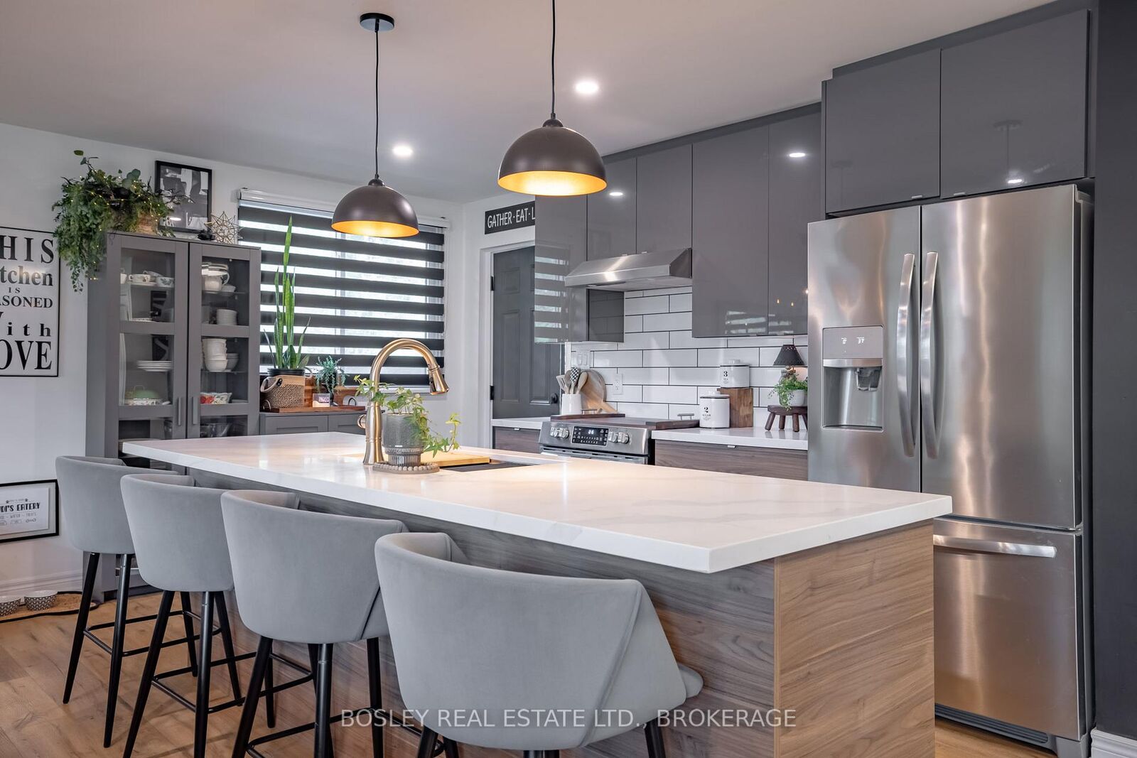 Property Photo:  4148 Dorchester Road  ON L2E 6N2 