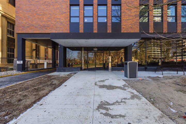 Property Photo:  195 Dufferin Avenue 802  ON N6K 1K7 