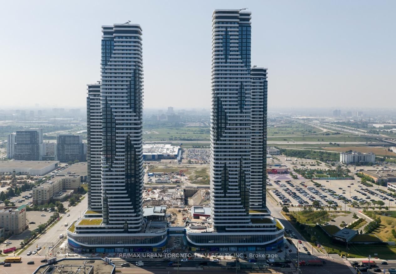 Property Photo:  8 Interchange Way 1505  ON L4K 5Z7 