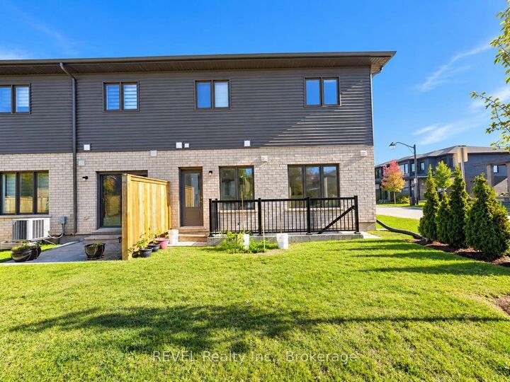Property Photo:  4552 Portage Road 71 #Upper  ON L2E 6A8 