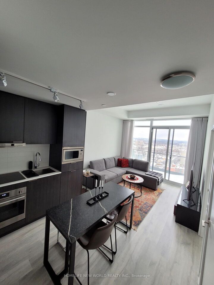 Property Photo:  7 Golden Lion Heights 3002  ON M2M 0C1 