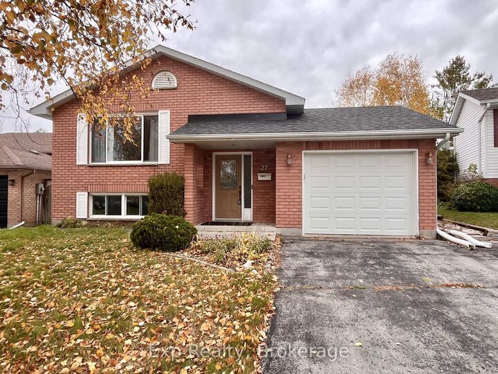 Property Photo:  27 Loraine Avenue  ON K8V 6R4 