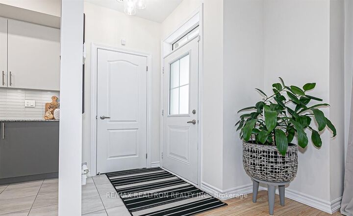 Property Photo:  181 Parktree Drive 11  ON L6A 5B1 