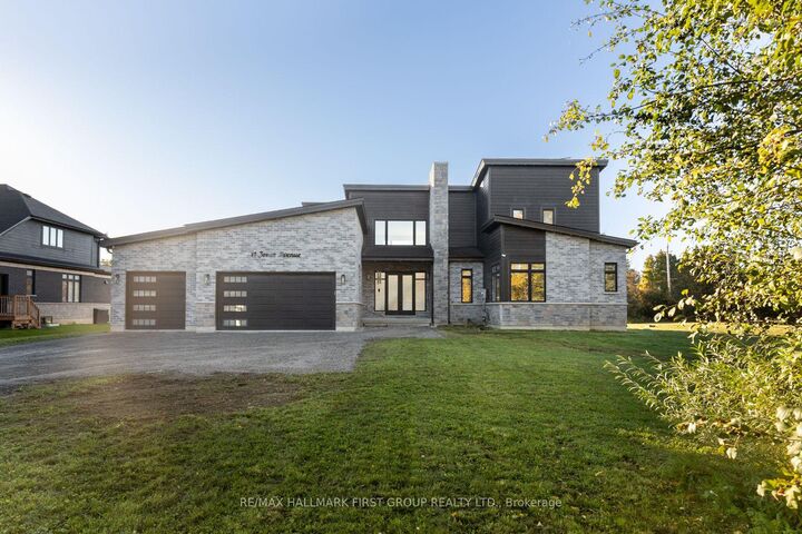 Property Photo:  11 Jones Avenue  ON L0A 1J0 