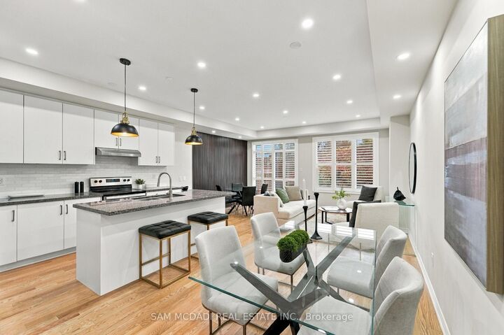 Property Photo:  2076 Coppenwood Common  ON L7P 0V8 