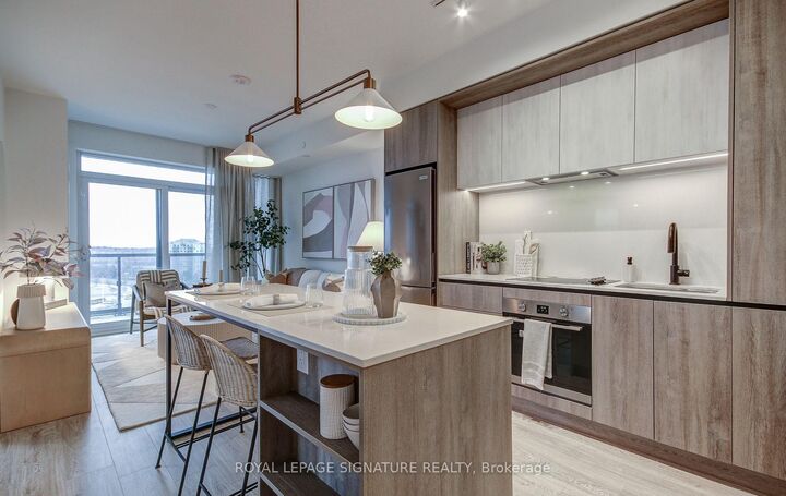 Photo de la propriété:  2495 Eglinton Avenue W 1206  ON L5M 2T2 