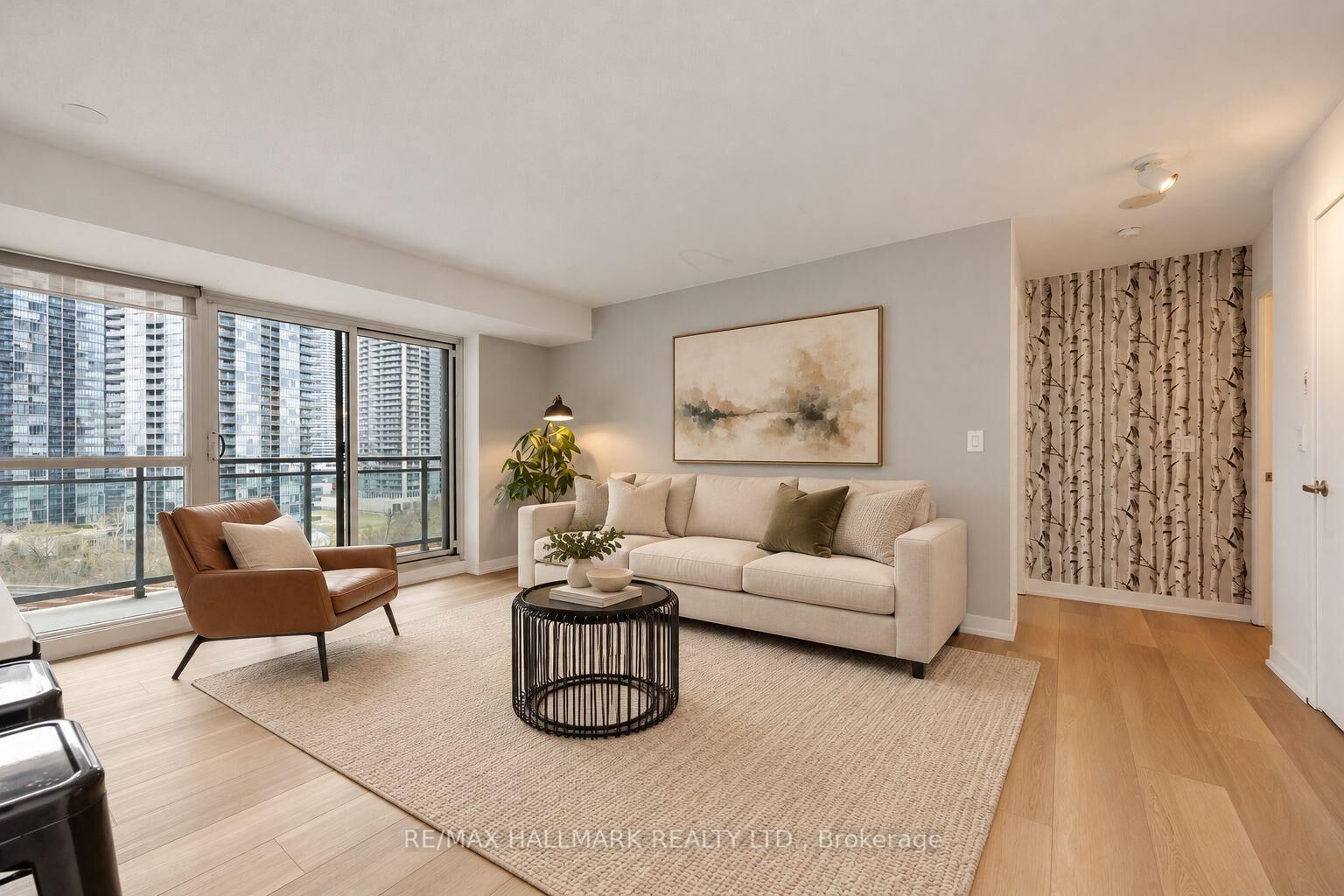 Property Photo:  155 Legion Road N 901  ON M8Y 0A7 